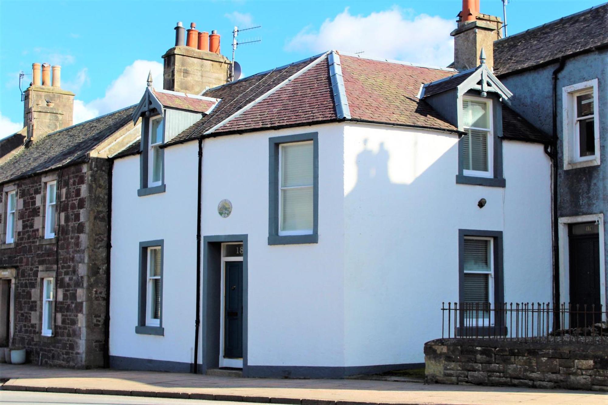 Beeswing, A Victorian Gem In Biggar Villa ภายนอก รูปภาพ